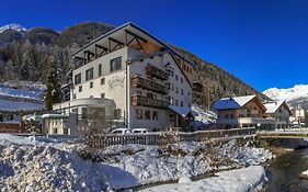 Hotel Edelweiss